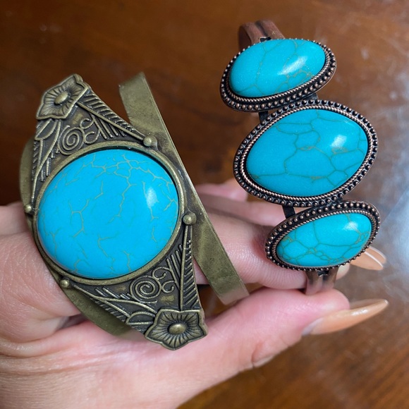paparazzi Jewelry - ✨Two Turquoise Cuffs✨